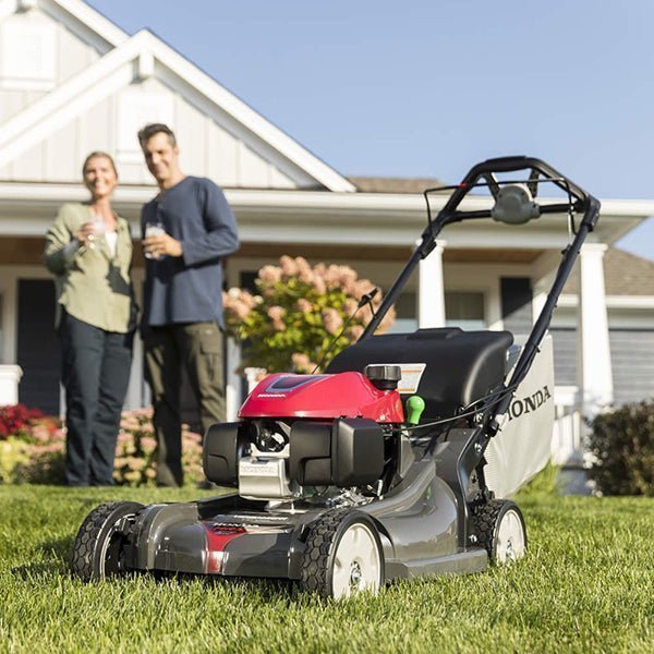 Honda 21″ HRX217K5VKA Gas Lawn Mower with 187cc Engine & 4-in-1 Versamow System