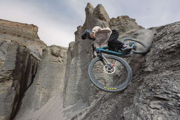 Santa Cruz Bullit X0 AXS RSV Electric Mountain Bike – Bosch CX